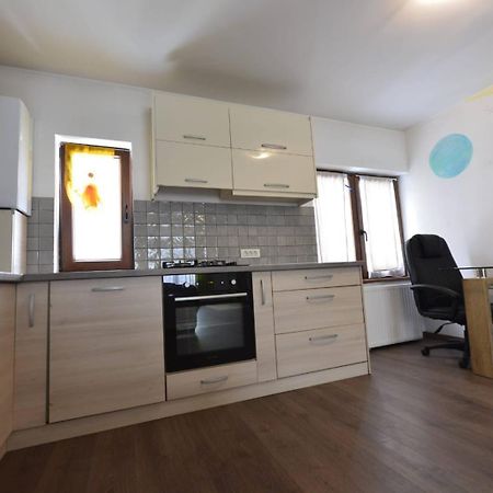 Apartament Astra Bn70 Apartman Brassó Kültér fotó